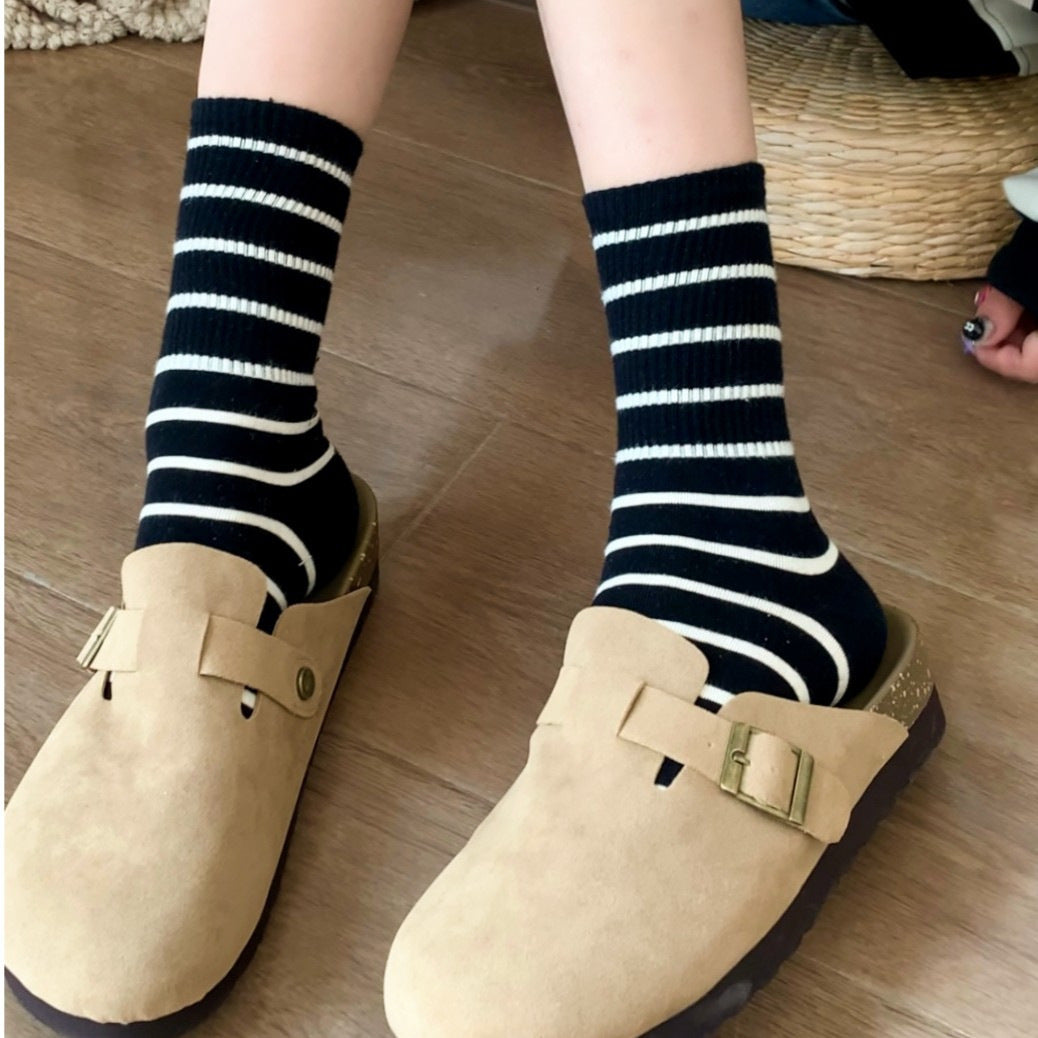 🧦【Cumpărați 10, primiți 10 gratuit】Toamnă și iarnă populare șosete din bumbac tricotate în dungi